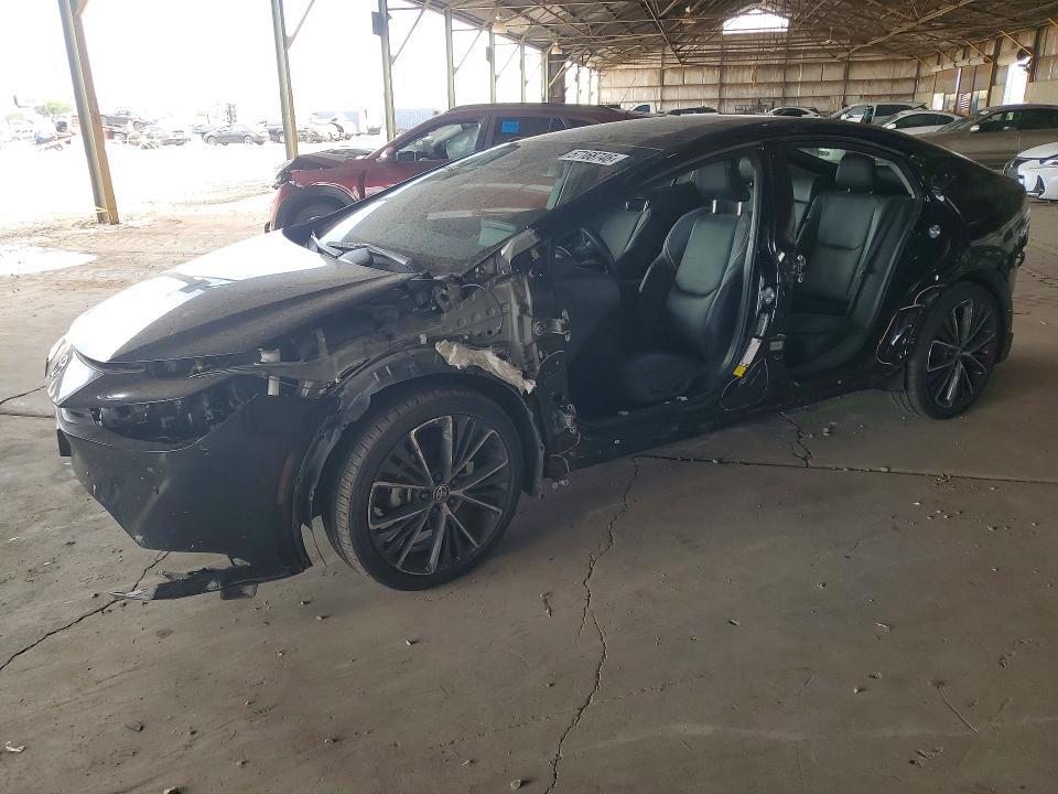 2024 Toyota Prius — фото 1