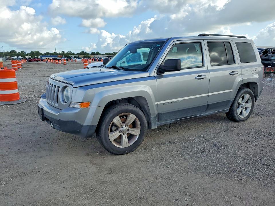 2016 Jeep Patriot — фото 1