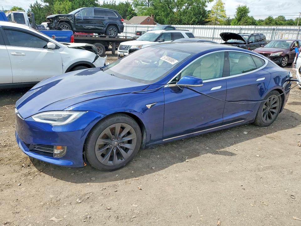 2018 Tesla Model S — фото 1