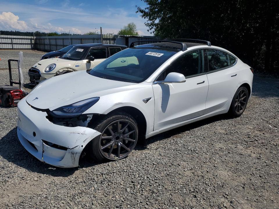2018 Tesla Model 3 — фото 1