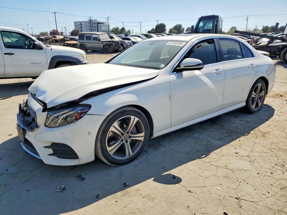 2017 Mercedes-Benz E — фото 1
