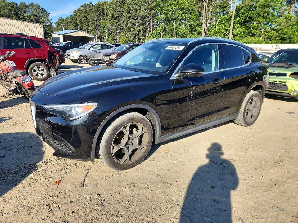 2018 Alfa Romeo Stelvio — фото 1