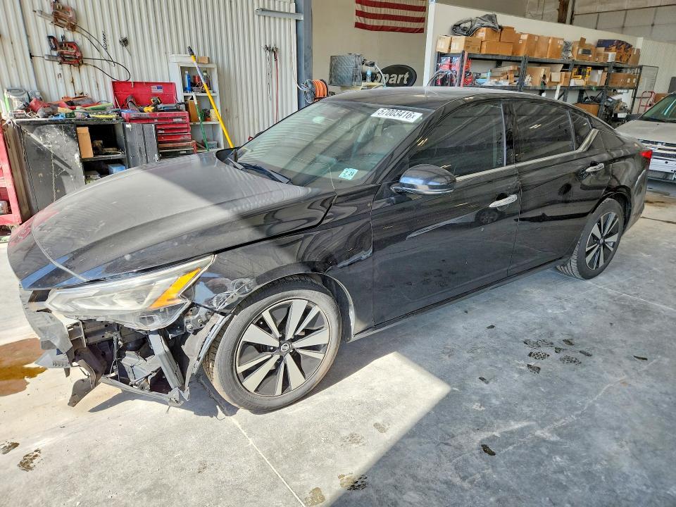 2019 Nissan Altima — фото 1