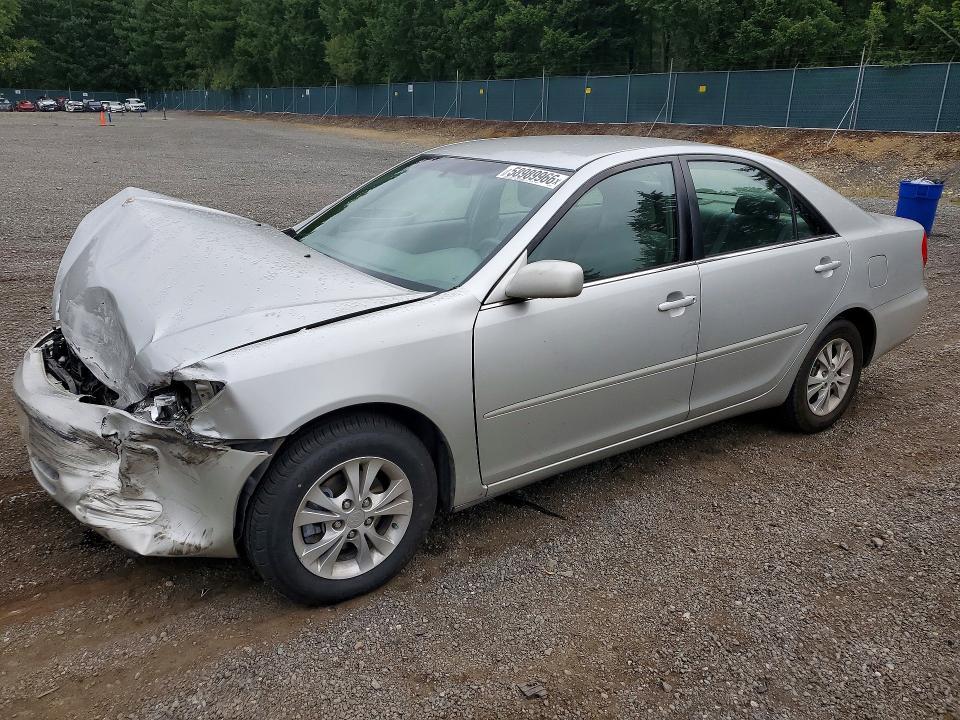 2004 Toyota Camry — фото 1
