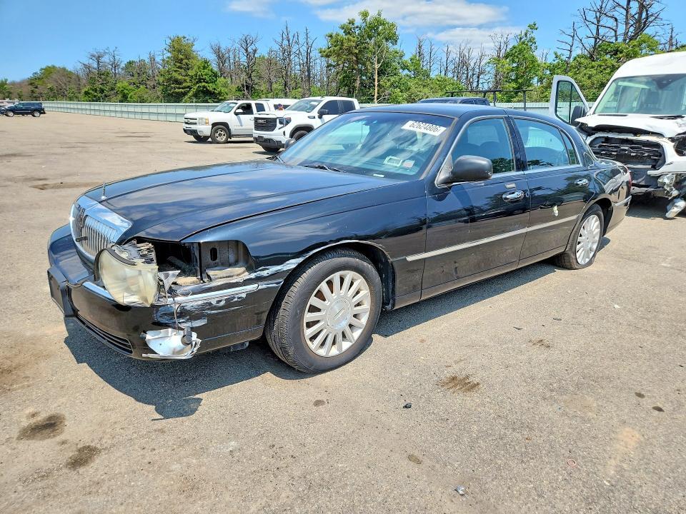 Lincoln Town Car