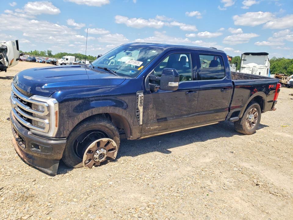 2024 Ford F250 — фото 1