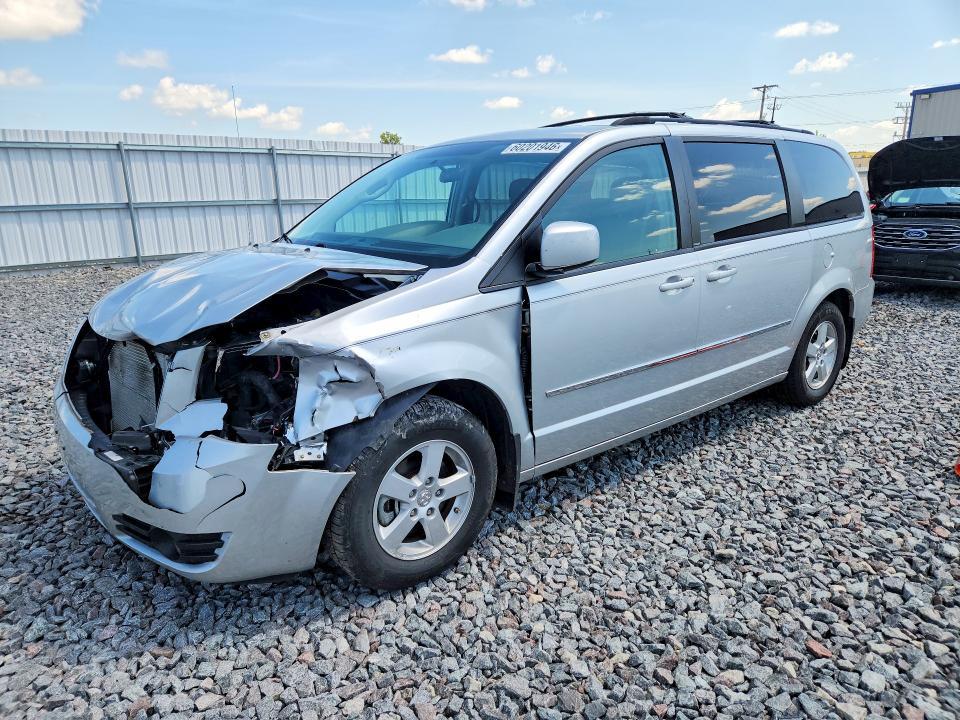2010 Dodge Grand Caravan — фото 1