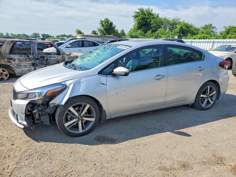 2017 Kia Forte — фото 1
