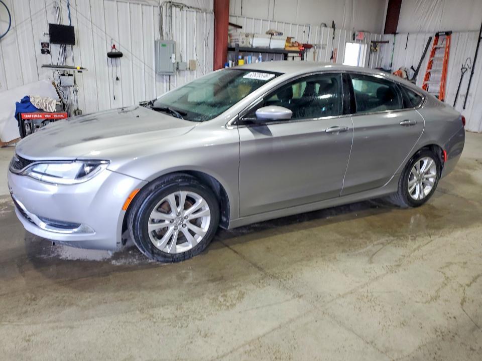 2015 Chrysler 200 — фото 1