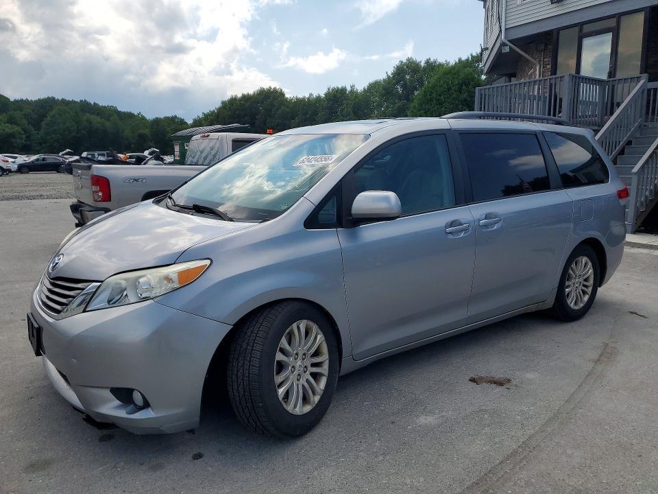 Toyota Sienna