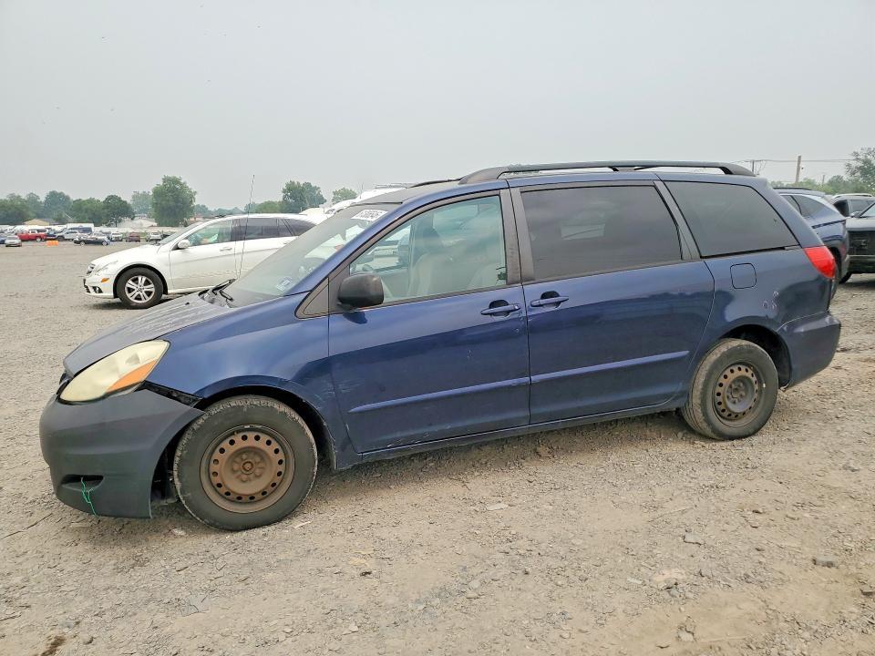 2006 Toyota Sienna — фото 1