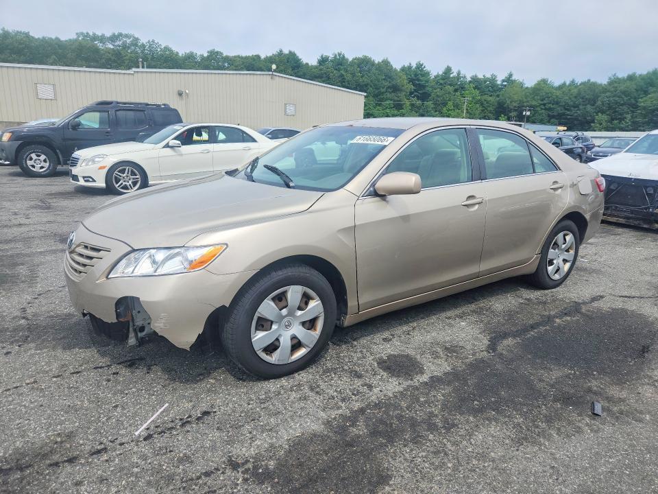 2009 Toyota Camry — фото 1