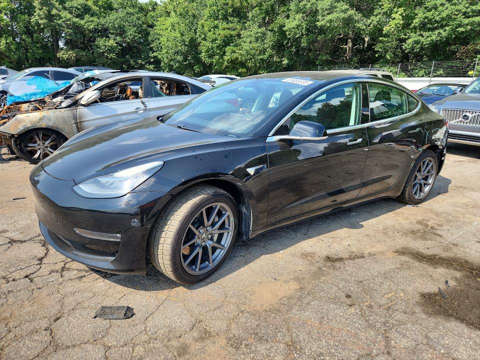 2018 Tesla Model 3 — фото 1