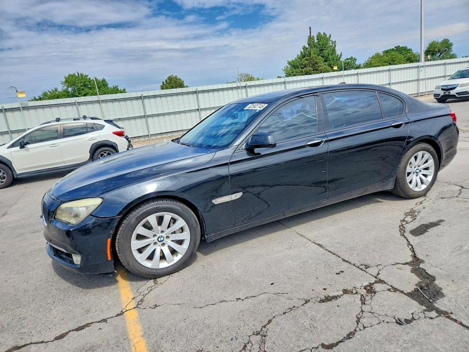 BMW 750