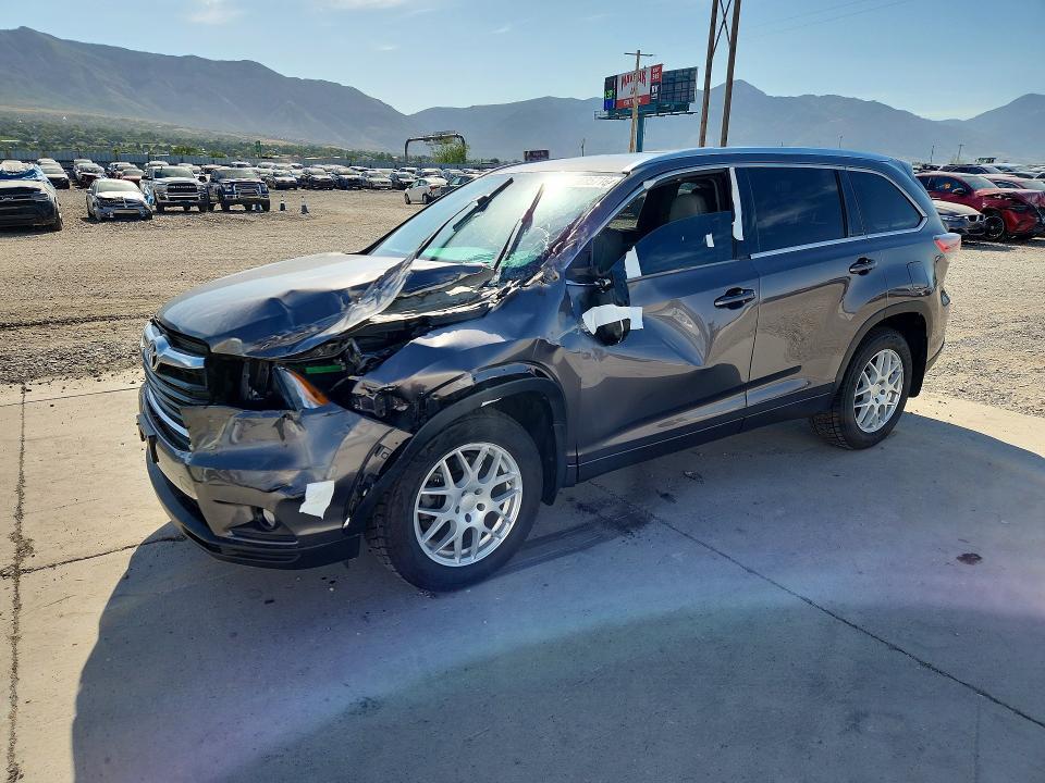 2016 Toyota Highlander — фото 1