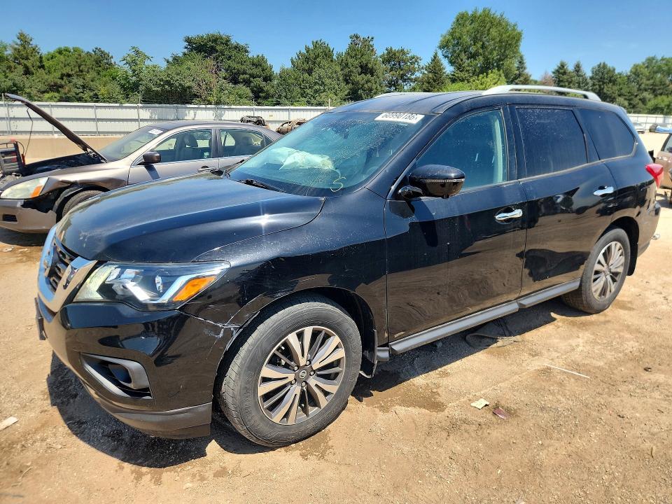 2017 Nissan Pathfinder — фото 1