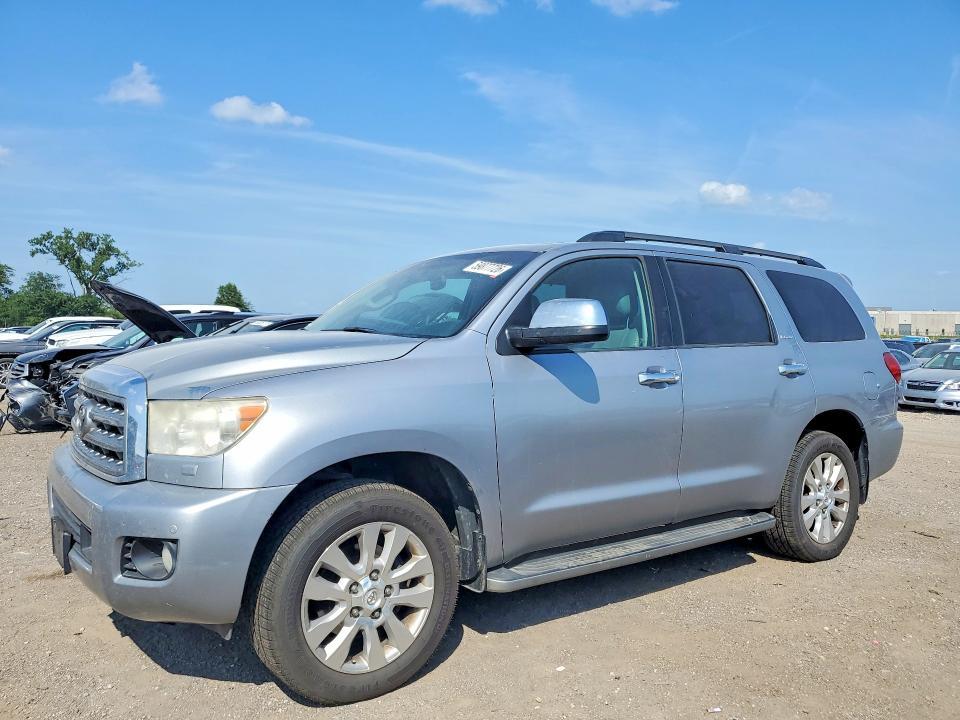 2012 Toyota Sequoia — фото 1