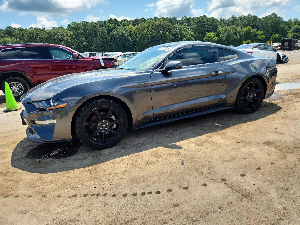 2020 Ford Mustang — фото 1