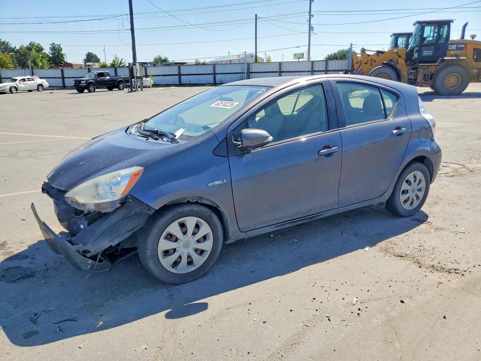 2014 Toyota Prius C — фото 1