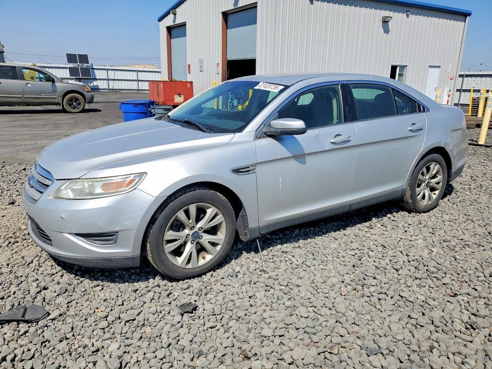 Ford Taurus