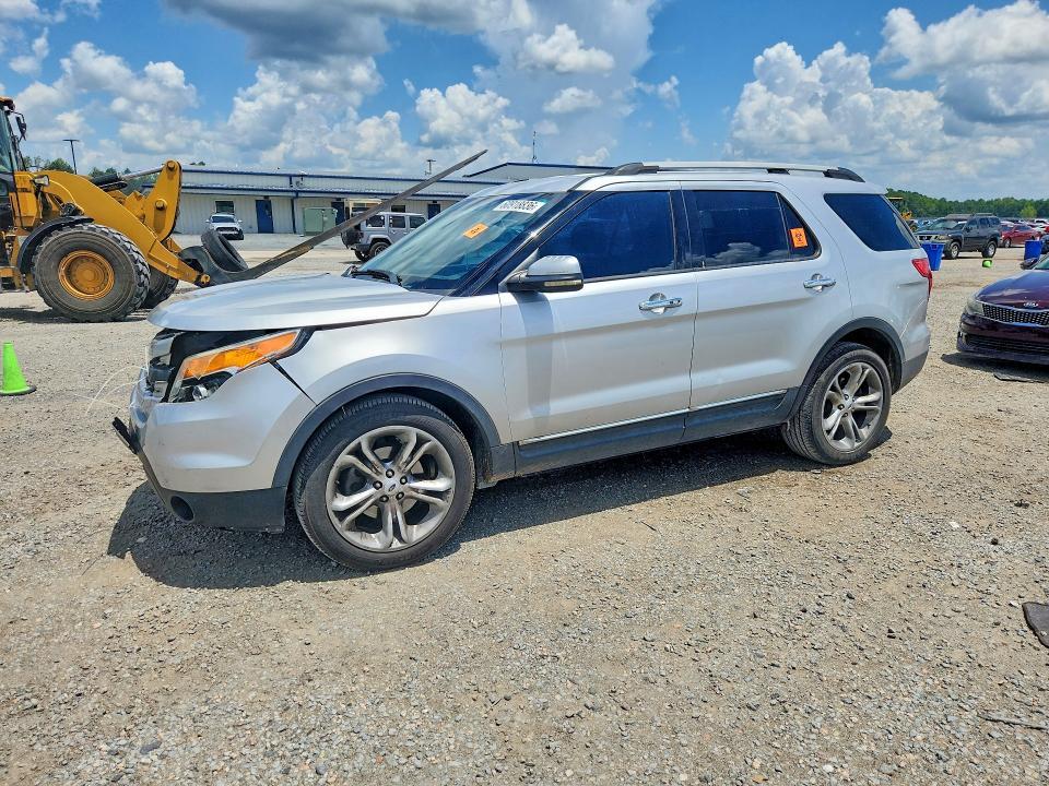 2012 Ford Explorer — фото 1