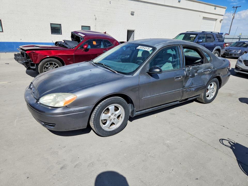 Ford Taurus