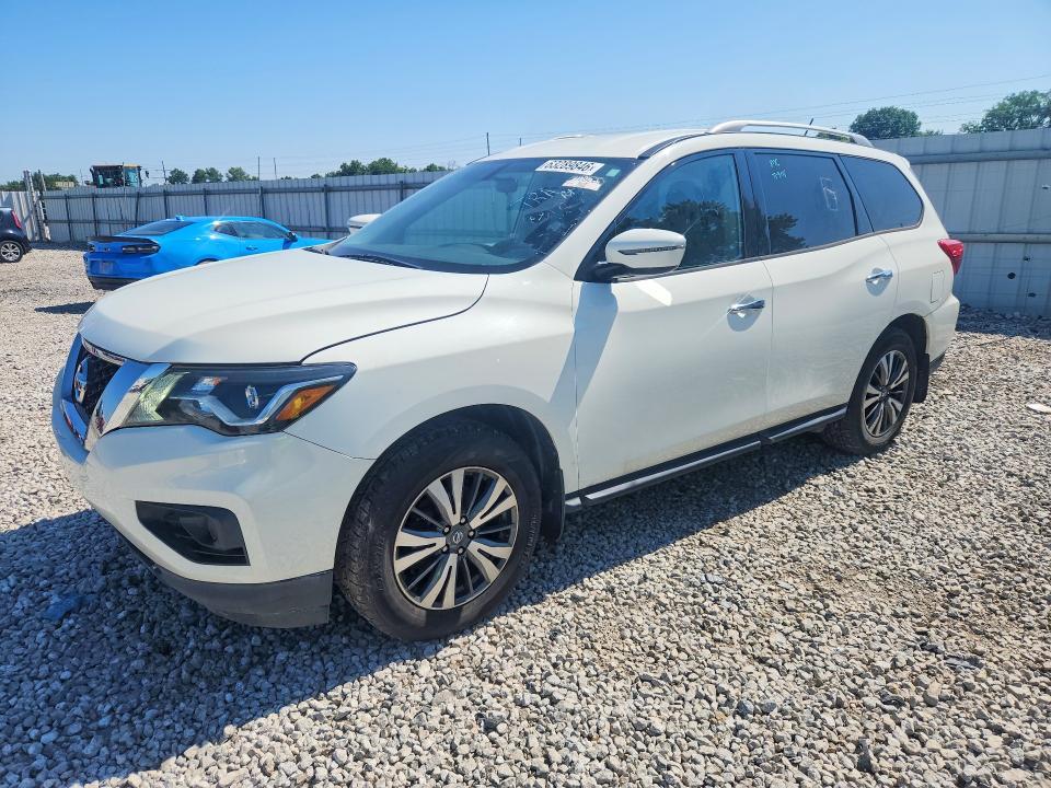 2017 Nissan Pathfinder — фото 1
