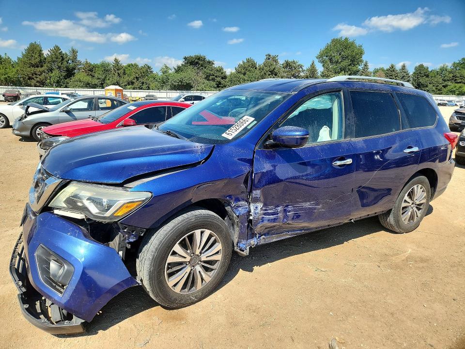 2017 Nissan Pathfinder — фото 1
