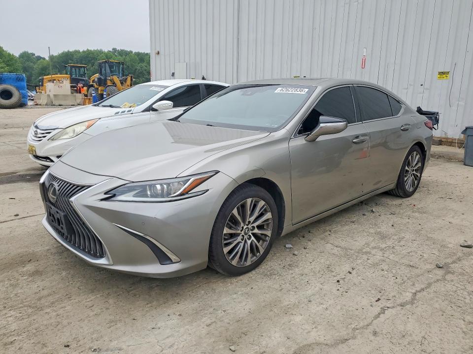 2019 Lexus Es — фото 1