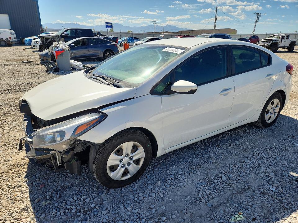 2017 Kia Forte — фото 1