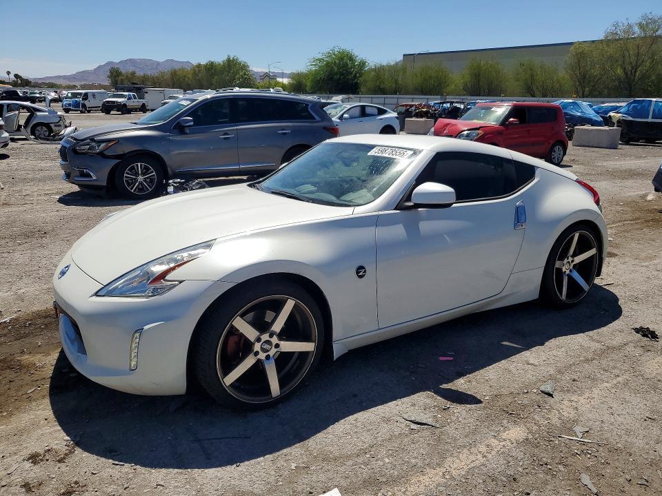 2016 Nissan 370Z — фото 1