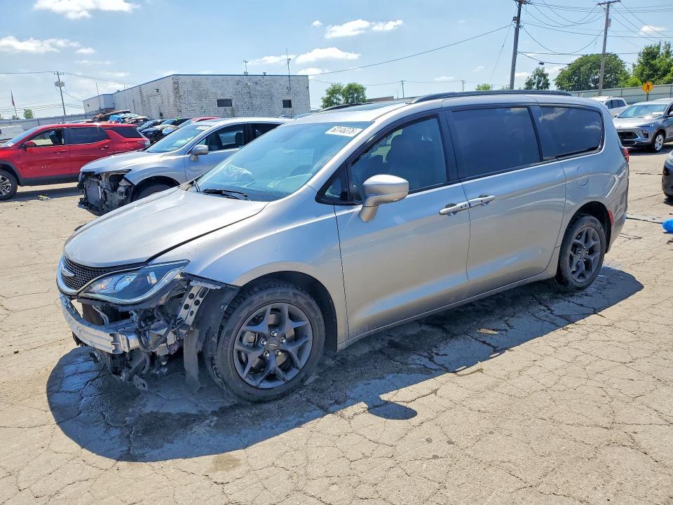 Chrysler Pacifica