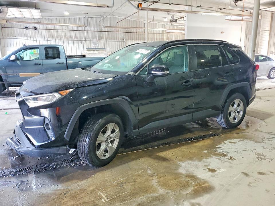2021 Toyota Rav4 — фото 1