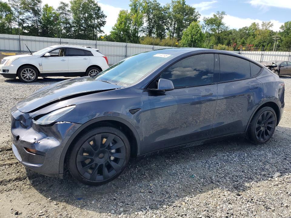 2021 Tesla Model Y — фото 1