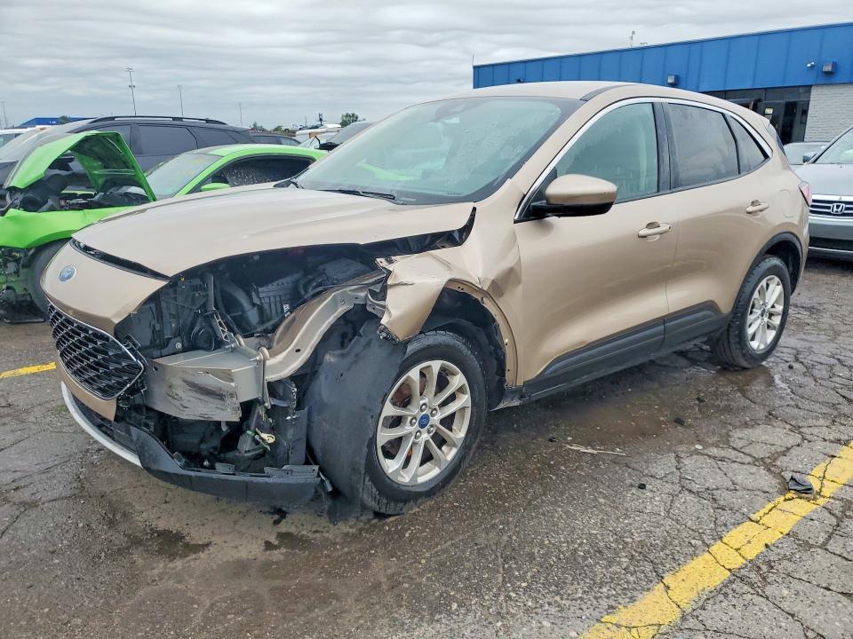 2020 Ford Escape — фото 1