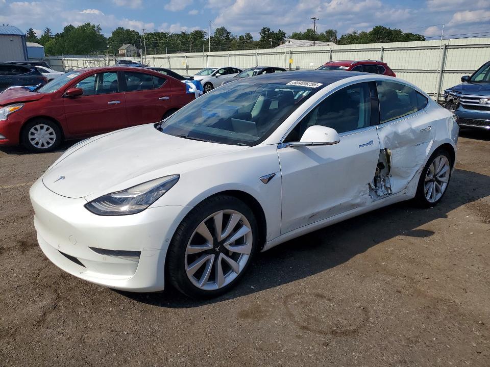 2020 Tesla Model 3 — фото 1