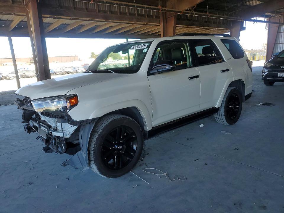 2021 Toyota 4Runner — фото 1