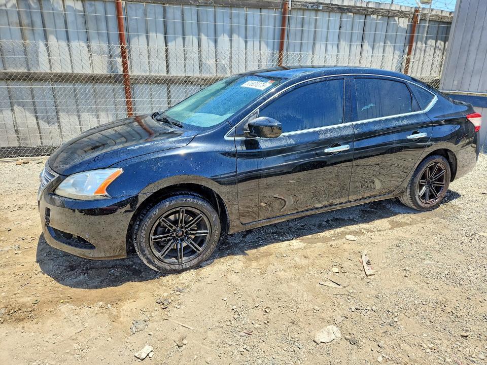 2015 Nissan Sentra — фото 1