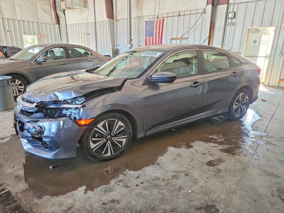 2018 Honda Civic — фото 1