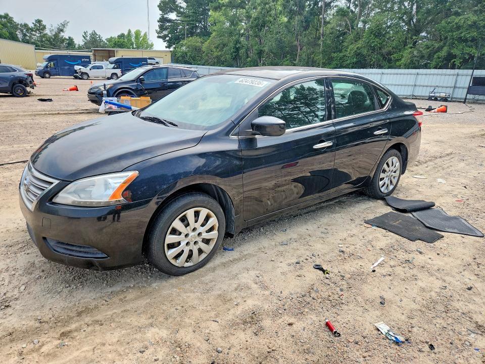 2015 Nissan Sentra — фото 1