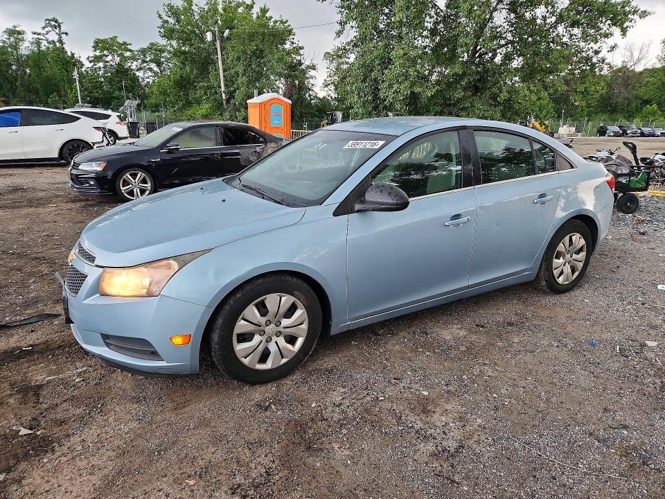 2012 Chevrolet Cruze — фото 1