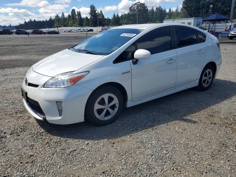 2015 Toyota Prius — фото 1