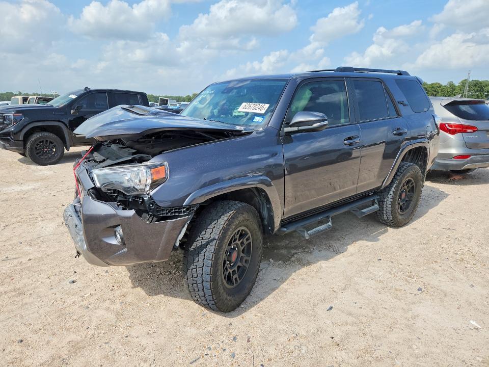 2022 Toyota 4Runner — фото 1