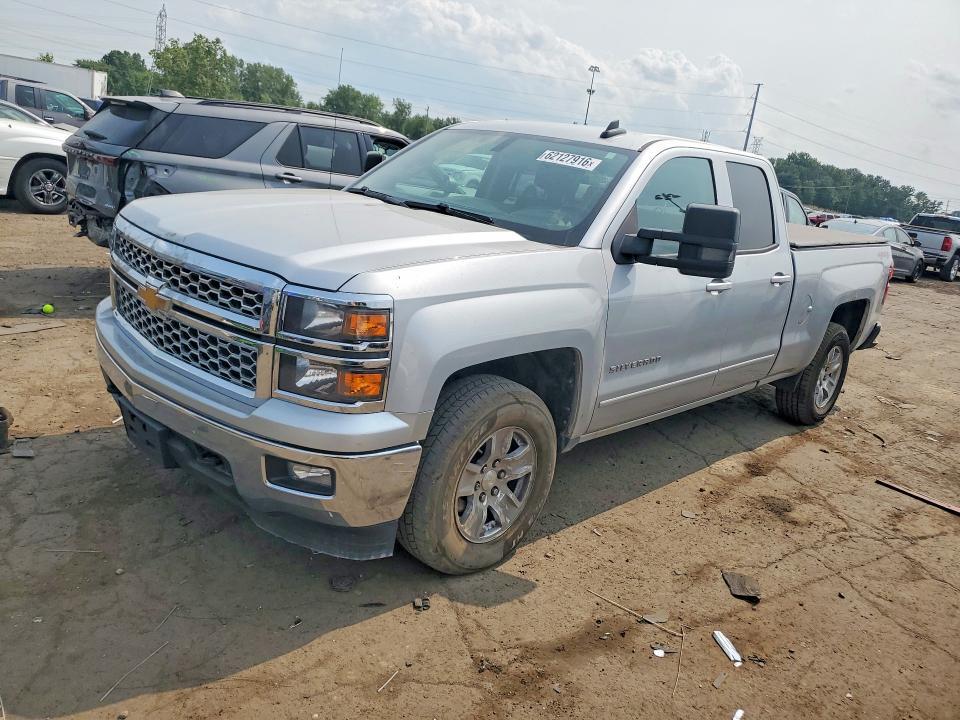 2015 Chevrolet Silverado — фото 1