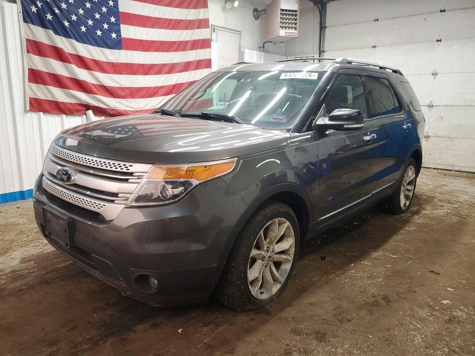 2015 Ford Explorer — фото 1