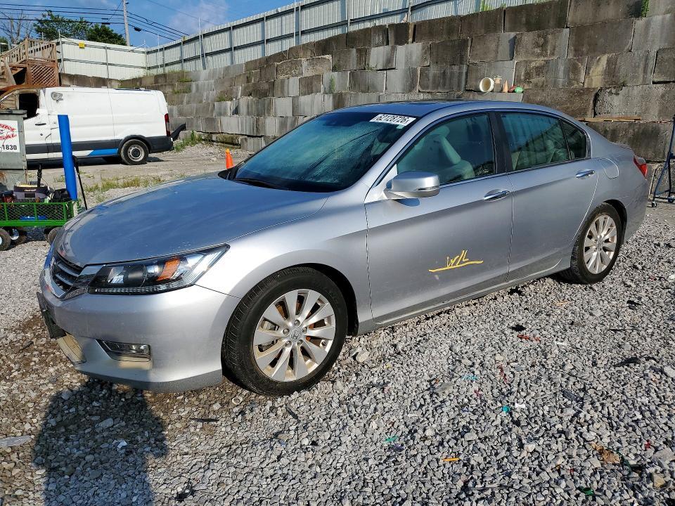 2013 Honda Accord — фото 1