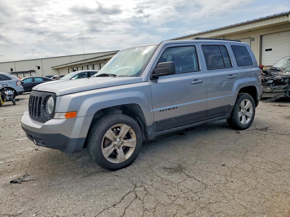 2016 Jeep Patriot — фото 1