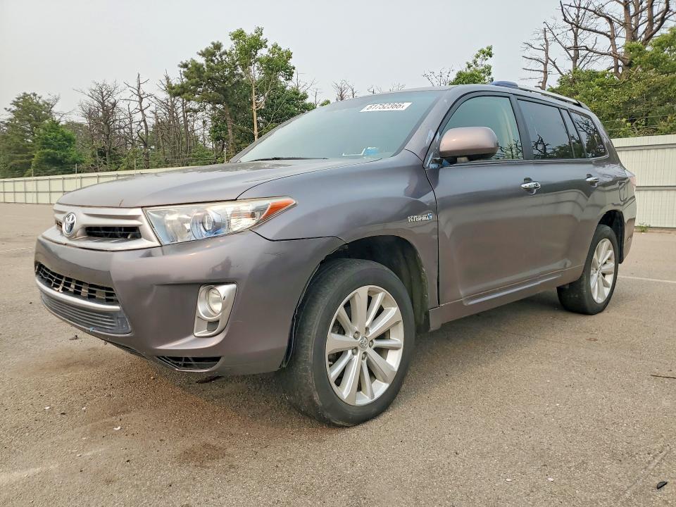 2013 Toyota Highlander — фото 1