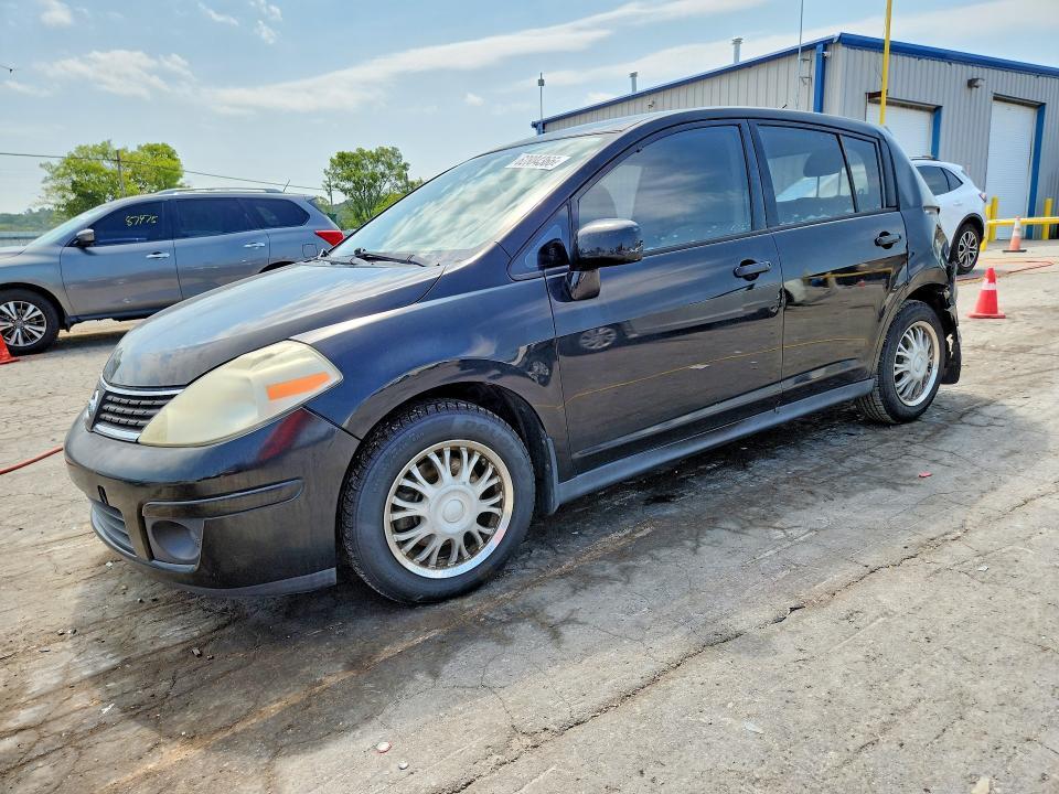 2008 Nissan Versa — фото 1