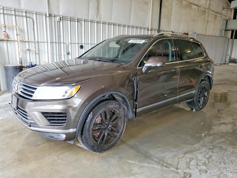 2015 Volkswagen Touareg — фото 1